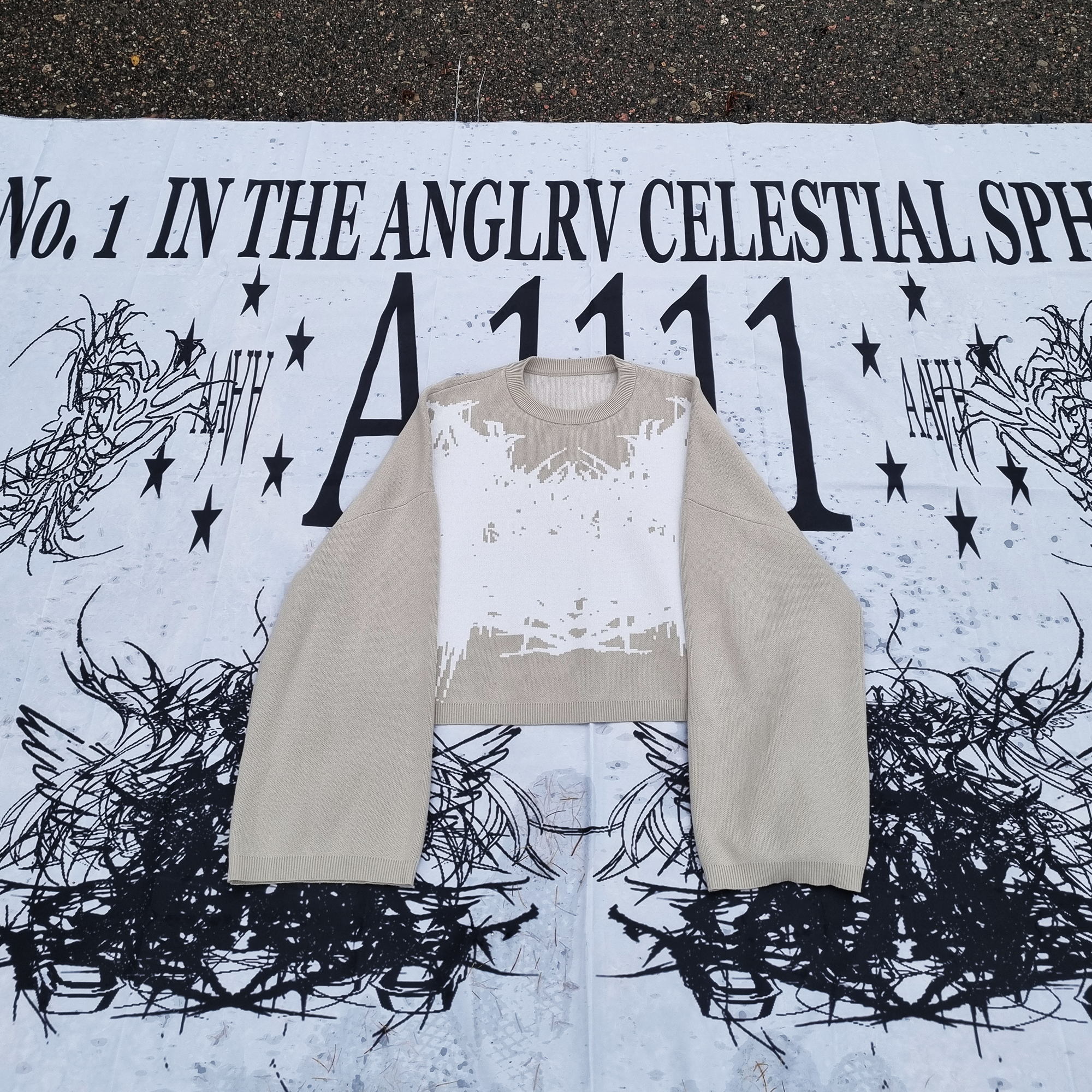 angel's seraphic sweater (burden white)